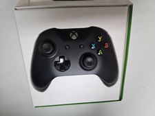 Microsoft Xbox One Wireless Controller Model 1697 CIB Stick Drift