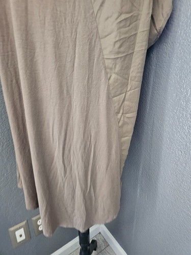 Nuevo sin etiquetas Blusa Top Para Mujer Etiqueta Negra Por Chico's Alto/Bajo Marrón Talla Mediana - Imagen 10 de 12