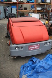 Powerboss Industrial Sweeper 5550GAS STREET SWEEPER GAS