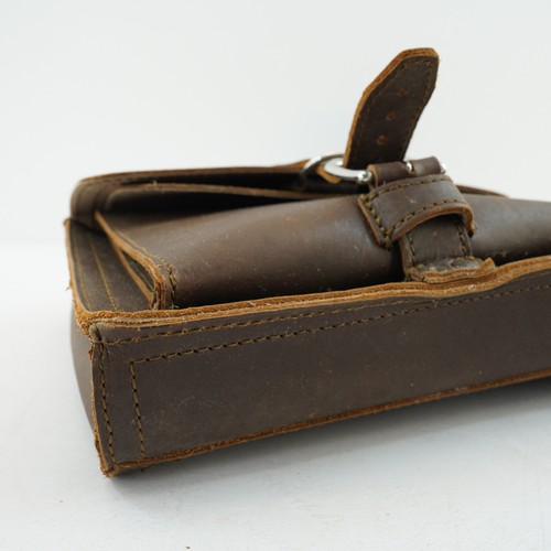 SPLENDIDA borsa/borsa a tracolla messenger in pelle marrone con schienale a sella 11" x 9,5" x 2" - Foto 8 di 21