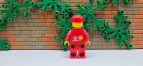 (S6 / 10 / 2) Lego Racers rac030s F1 Ferrari Engineer Torso with Sticker 8672