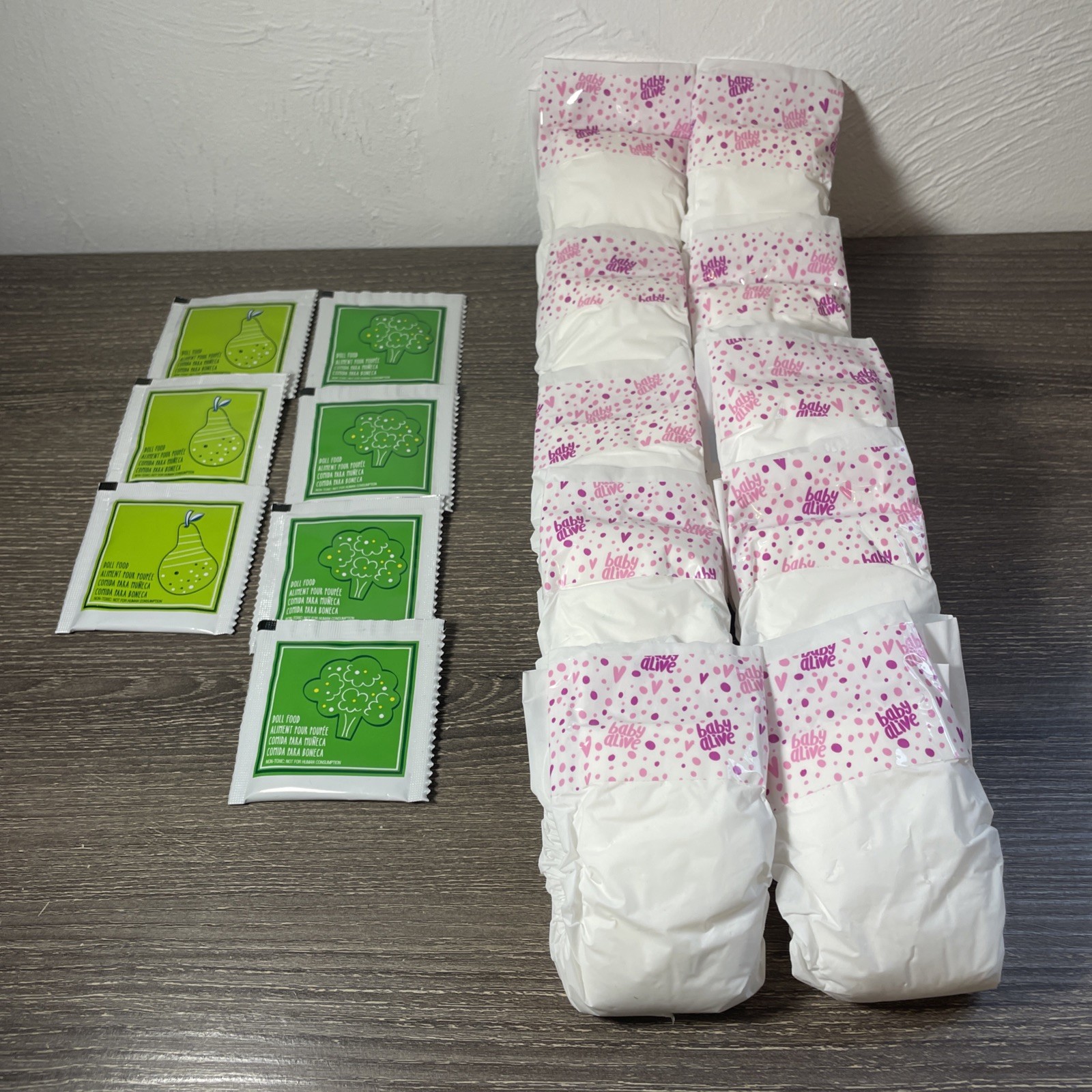 Baby Alive 17 Item Lot Doll Food And Diapers