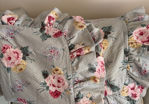 2 VTG RALPH LAUREN COTTAGE LANE RUFFLED QUILTED EURO SHSMS