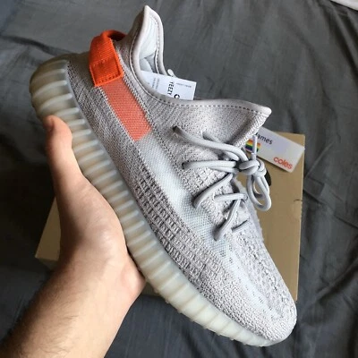COMPARISON OF YEEZY BOOST 350 V2 TAIL LIGHT