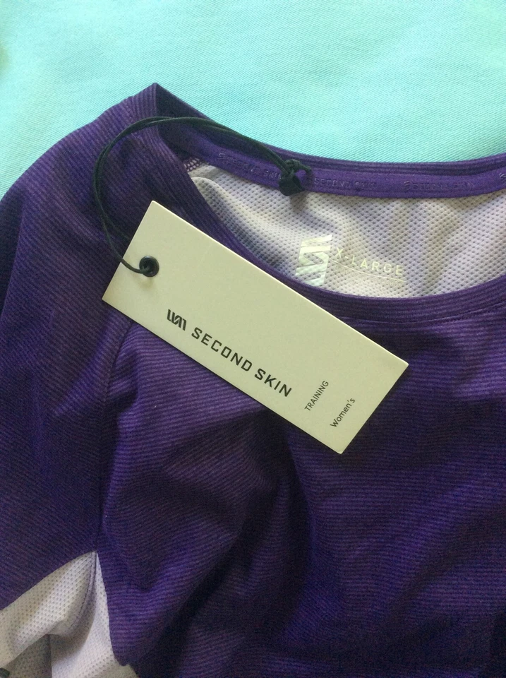 NWT Second Skin/ Women’s XL Training Shirt Smart Temp,odor Control/ RN # 104141 - Image 4 of 4