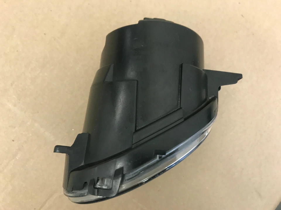 Faro antiniebla izquierdo volvo xc60 c70 c30 10-13 30796680 Foto 4 de 4