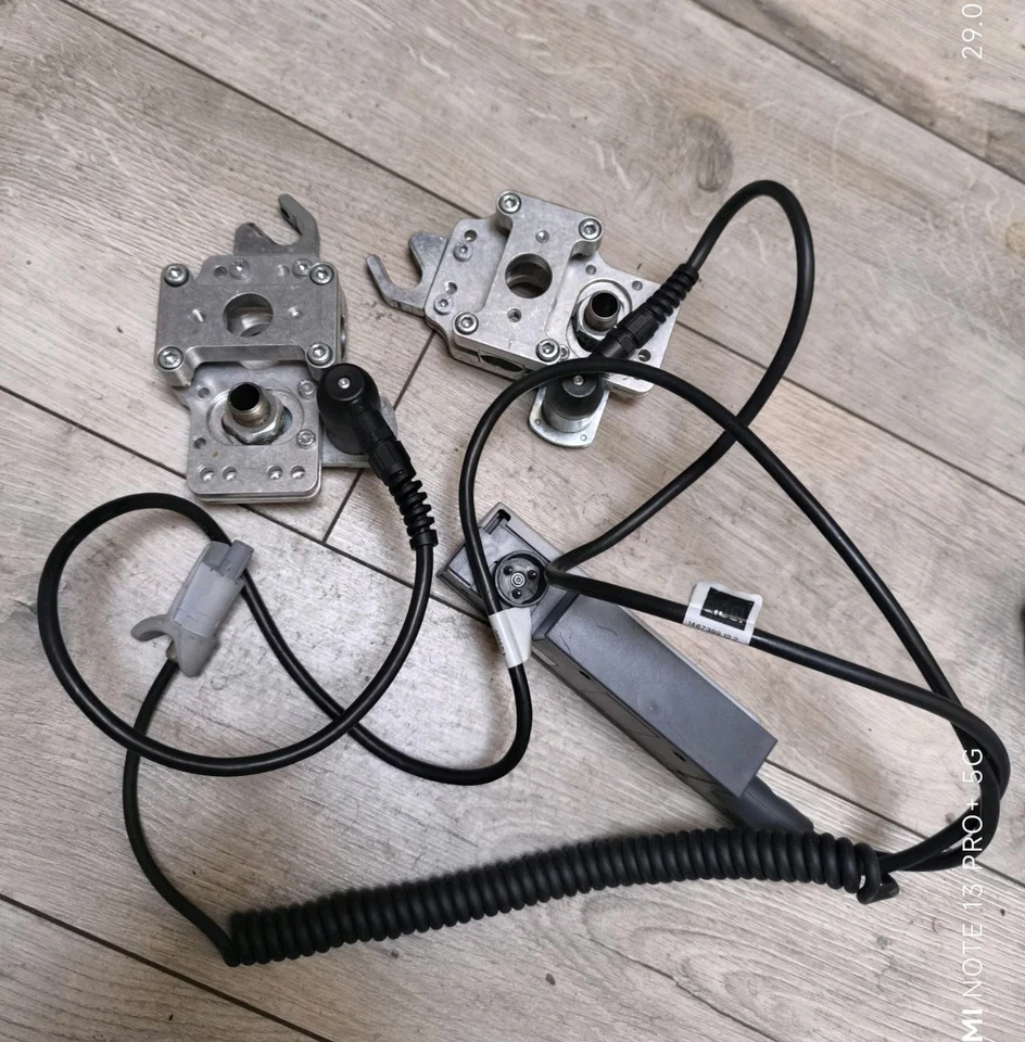 Alber E-Fix 25 Kabelbaum mit Halterung Rollstuhl