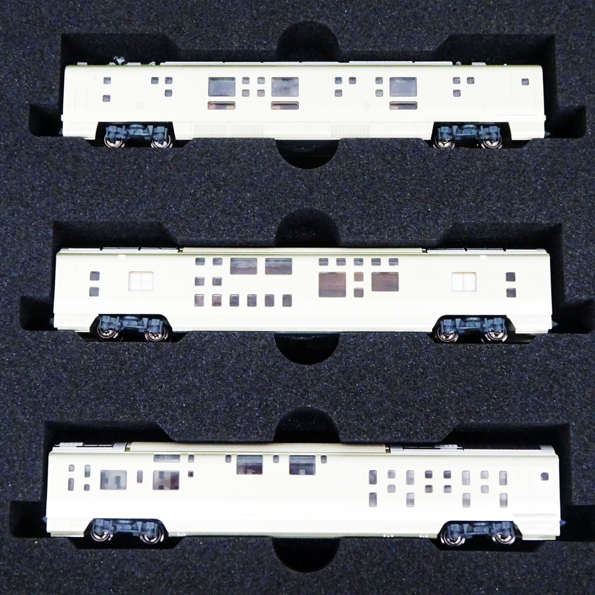 KATO N Gauge 10-1447 Type E001 Train Suite Shikishima 10