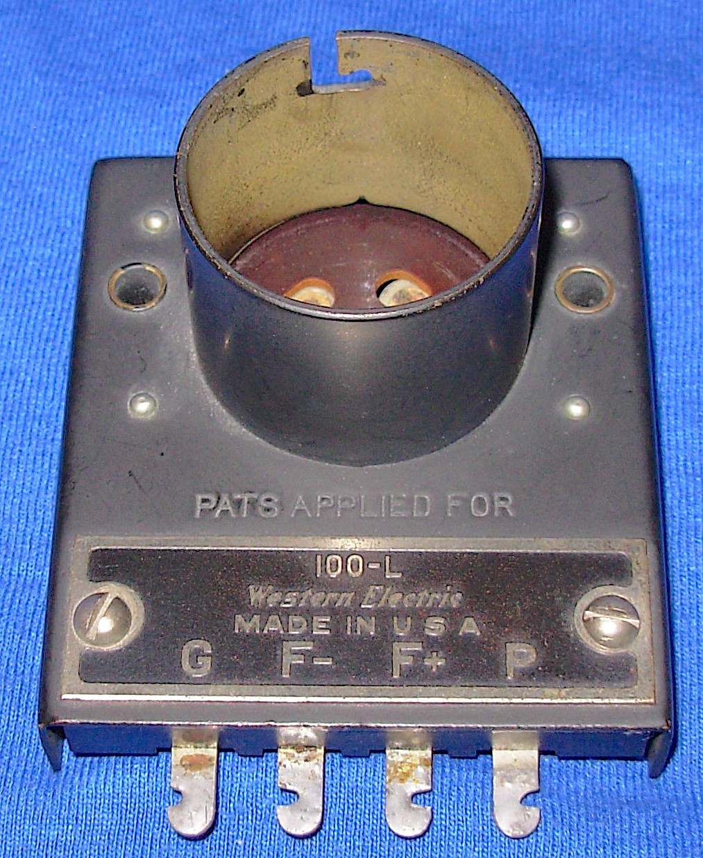 Excellent Western Electric 100-L 4 Pin Socket