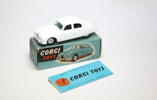Corgi 208 Jaguar 2.4 Litre Saloon In Original Box - Near Mint Vintage 1950s Lot2