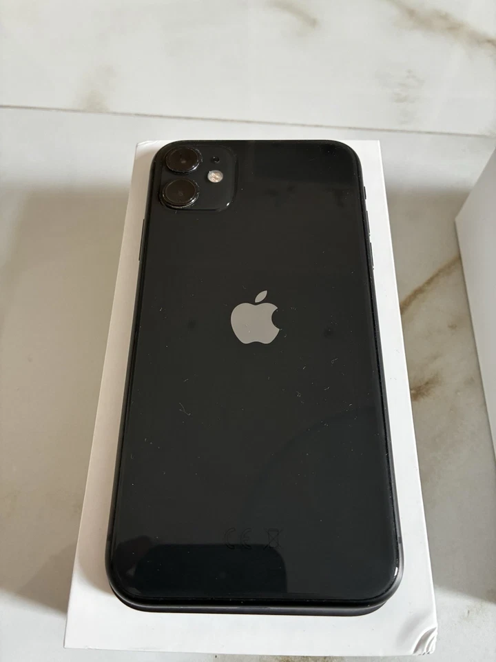 iPhone 11 Nero 64 Gb + Adattatore Lightning/Aux Con Scatola E Accessori - Immagine 2 di 4