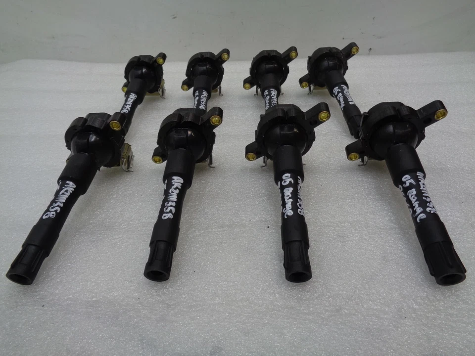 03-05 Land Rover Range Rover 4.4L Bobinas de encendido Juego de 8 AFTERMARET AK2111358 Foto 2 de 4