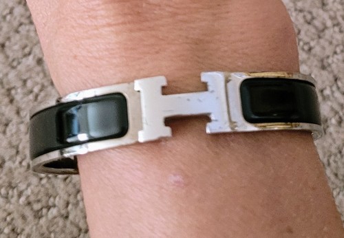 AUTÉNTICA CAJA DE BRAZALETE HERMES CLIC CLAC USADA NEGRA Y PLATEADA - Imagen 2 de 12