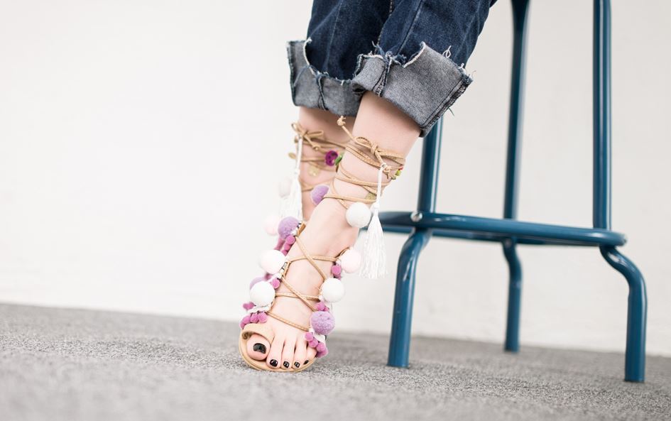 Pom Pom Sandales Penny Lane Lace Up Strap Greek Gladiator Sandales Pom Charms/Tassel (3colors) 462176 Pom Pom Sandales Penny Lane Lace Up Strap Greek Gladiator Sandales Pom Charms/Tassel (3colors) 462176