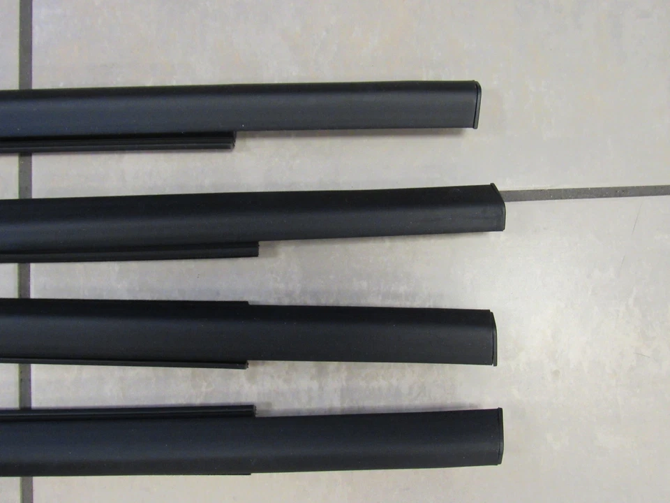 Juego completo de molduras de cinturón de ventana exterior Dodge Ram 1500-5500 mega y doble cabina OEM Foto 4 de 4