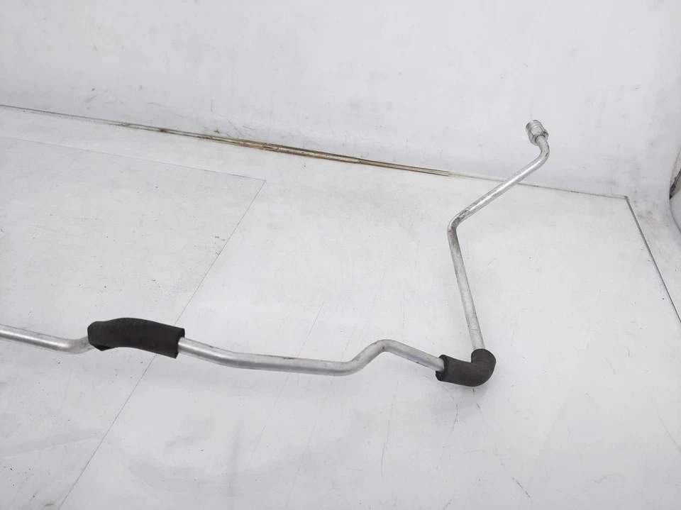 2000-2004 Volvo S40 1.9L Front A/C Liquid Line 30621580 - Imagem 2 de 4