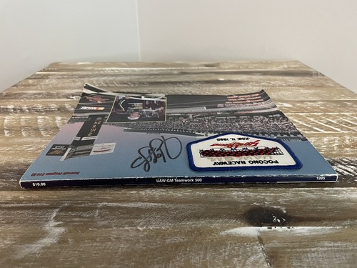Programa NASCAR UAW-GM Trabajo en Equipo 500 en Pocono 11 de junio de 1995 FIRMADO con parche - Imagen 7 de 8