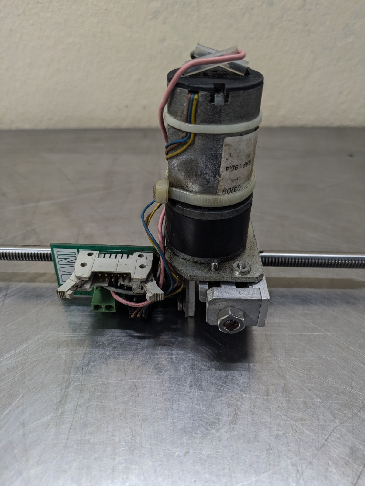 Analytical Instrument Motor Drive Assembly w/ Lead Screw & C