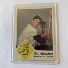 Top 10 Carl Yastrzemski Baseball Cards 14