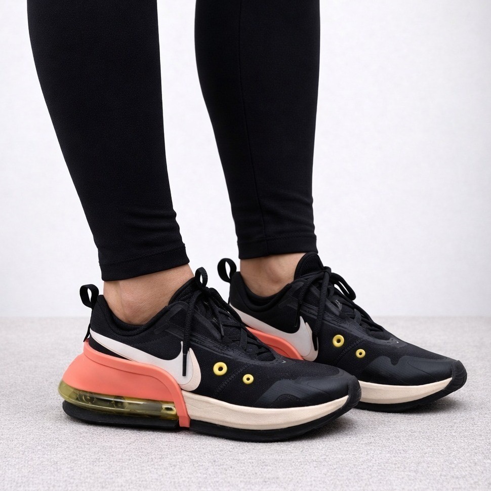 Nike Air Max Black Atomic Pink Women's Black Coral White Athletic Shoes Size 8.5