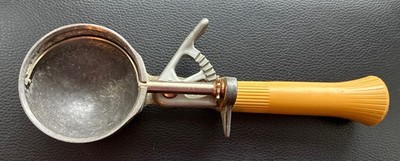 Vintage Bonny Products 8'' Old Fashioned Ice Cream Scoop Yellow Handle USA MCM