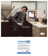 Nicholas Braun ‘Succession’ Signed ‘Cousin Greg' 8x10 Photo ACOA