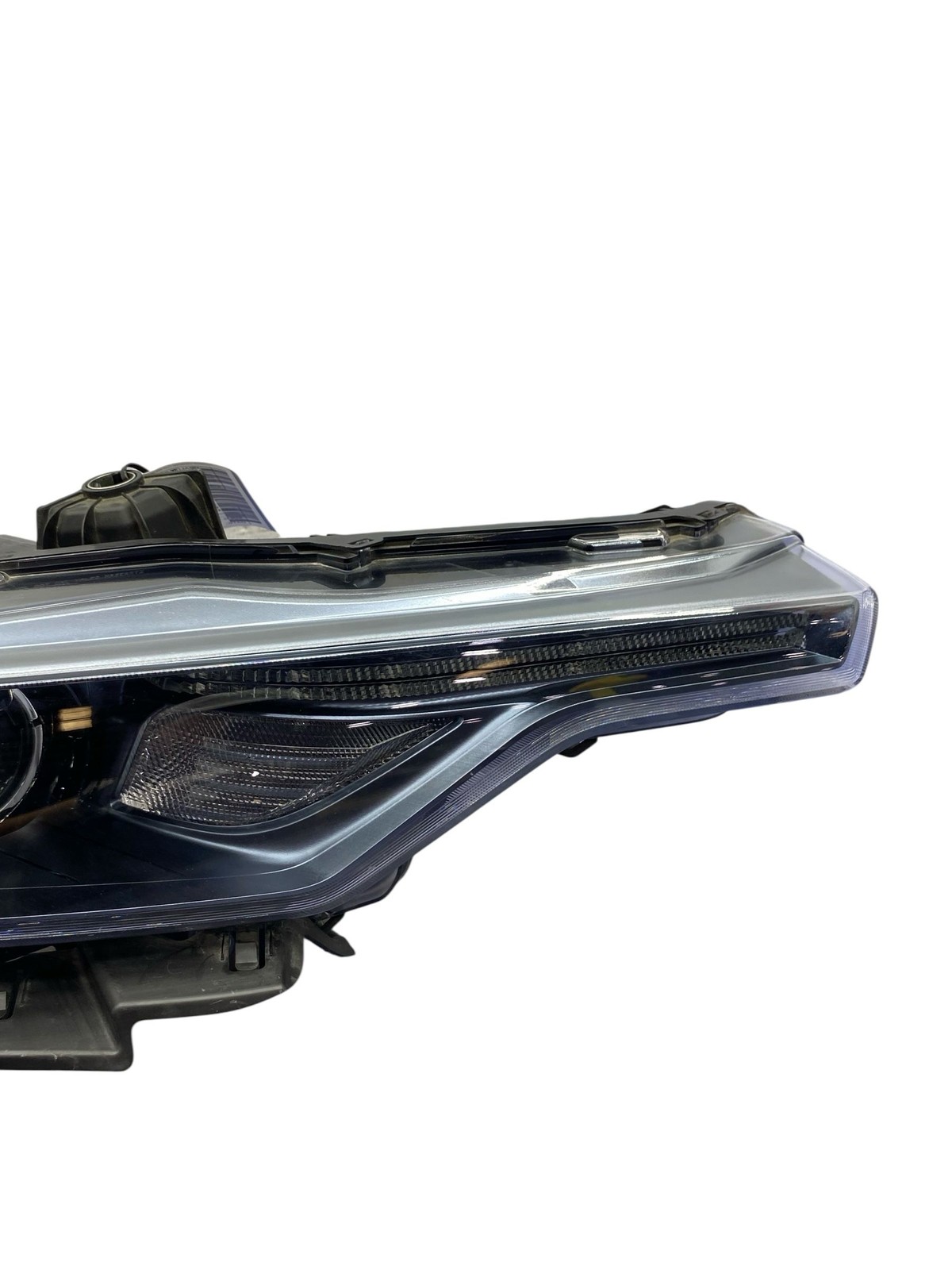 2017-2024 MASERATI LEVANTE M161 FRONT RIGHT HEADLIGHT LAMP ASSEMBLY *BROKEN TABS