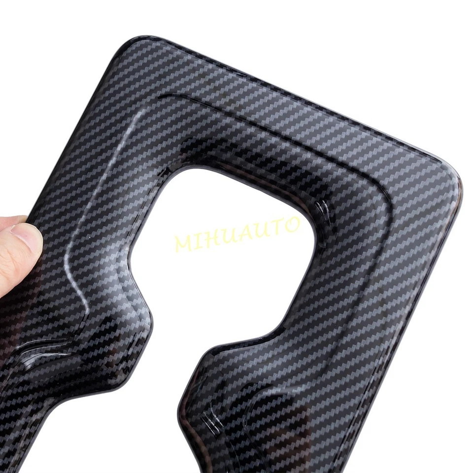 Cubierta portavasos asiento trasero fibra carbono para Mitsubishi Outlander 2022-2025 Foto 4 de 4