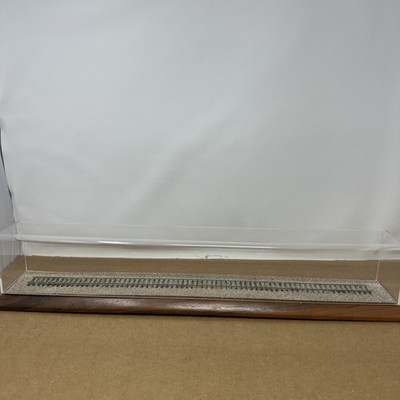 N Scale Hotchkiss Clear Case 22'' Capacity Train Display Case