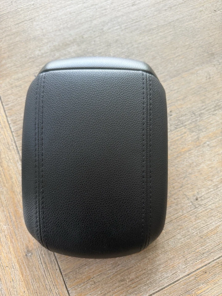 Chevrolet Chevy Cruze 11-15 negro consola central cuero reposabrazos tapa OEM Foto 3 de 4