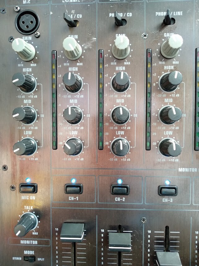 Behringer DJX750 5 Channel DJ Pro Mixer Tested Works eBay