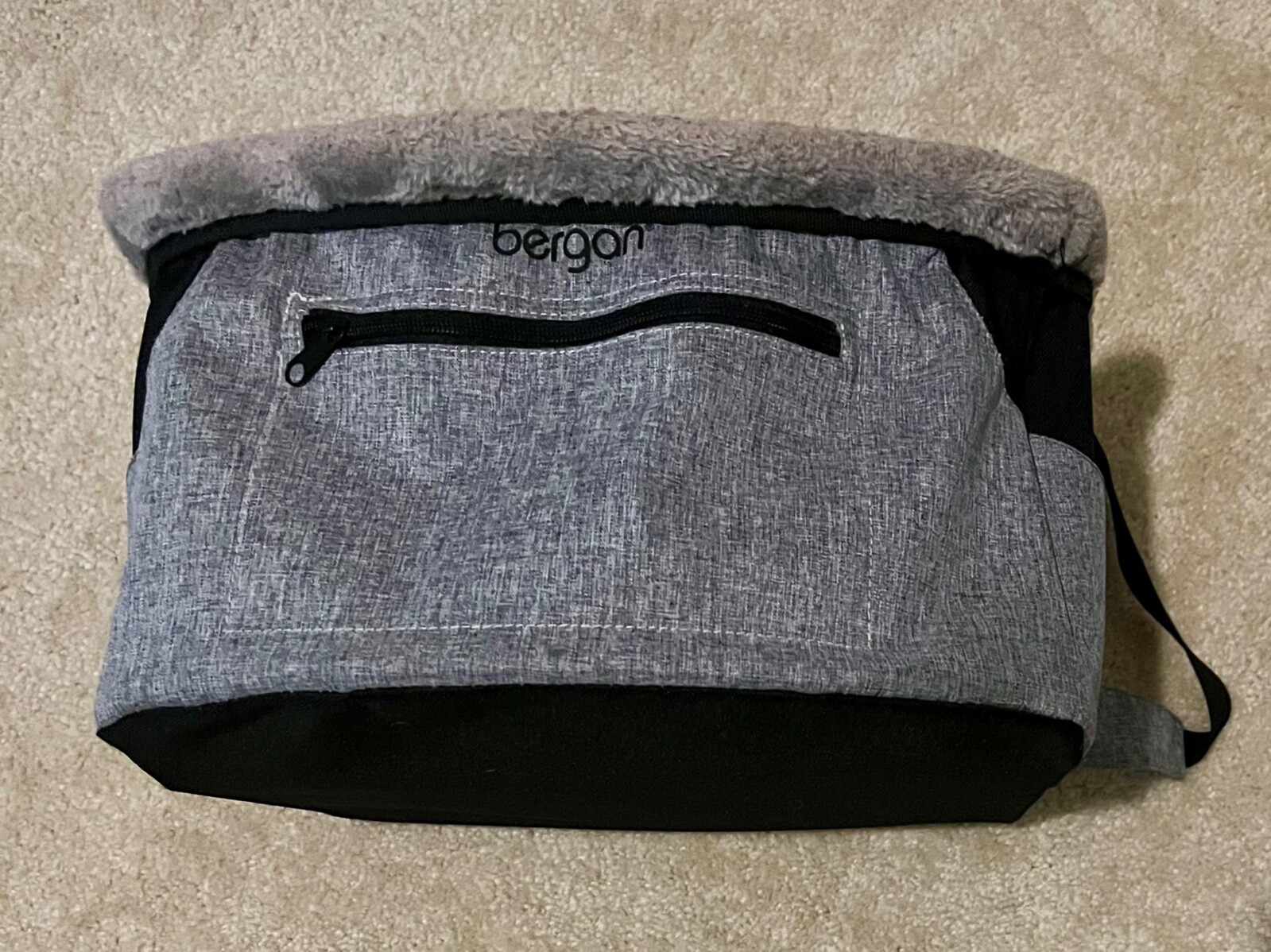 Bergan pet travel car seat / bed with seat straps for small to medium