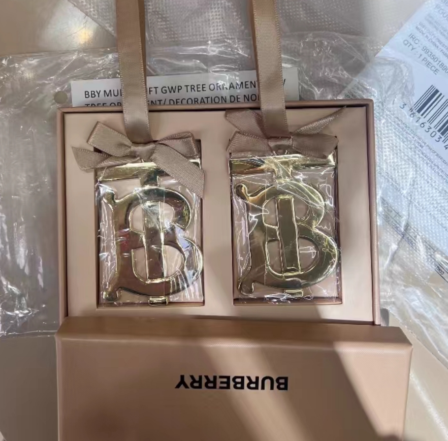 【関税&送料込み】Burberry Accessories Burberry Beauty Bag Pendant 2023 GWP Gift Sealed Tree