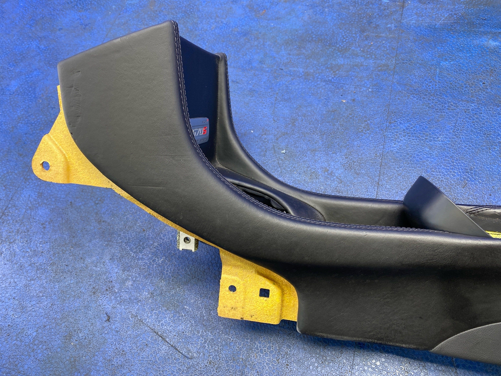 2016-2021 MCLAREN 570S OEM FRONT CENTER CONSOLE BLACK LEATHER ASSEMBLY