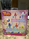 New SEALED Trolls Keychain Set DJ Suki New Bug Brush Dreamworks Key Bag Dangler — photo 2