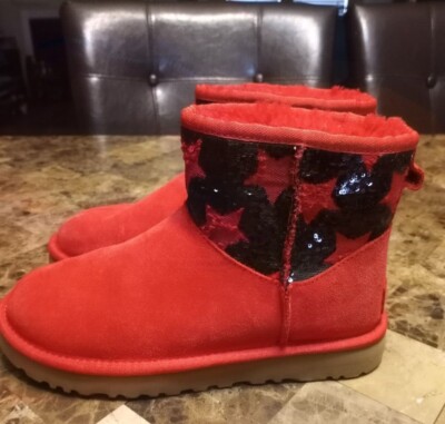 UGG Australia Classic Mini Sequin Star Red Black Boots Size 6 