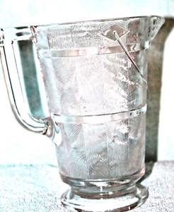 Old Oaken Bucket Wooden Pail Pitcher EAPG Bryce Brothers Higbee Clear Glass (O2)