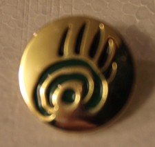 Bear paw Aboriginal Native badge Pin