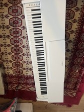 Neatly Used Yamaha Arius YDP-143WH Digital Piano - White
