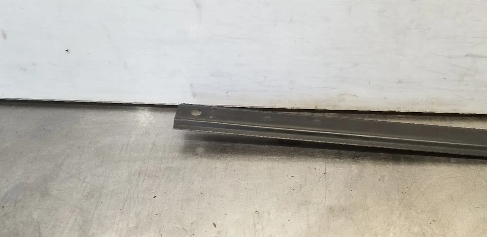 1993 DODGE W350 PICKUP RADIATOR CORE SUPPORT CENTER BAR ONLY - Image 2 of 4