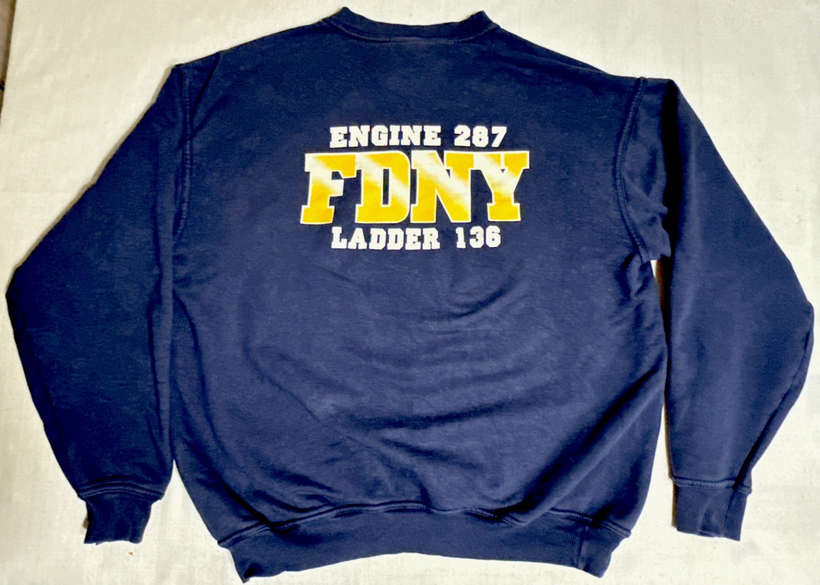 FDNY Fire Department New York NYC NY SweatShirt Sz XL FDNY Queens