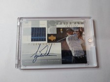 Tiger Woods 2002 Upper Deck Fairway Fabrics Autograph Shirt Card #TW-AFF