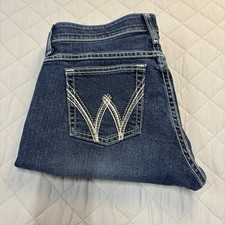 Wrangler- Women  s Boot Cut- Dark Wash- Mid Rise Stretch Blue Jeans Size 5/6 X 34