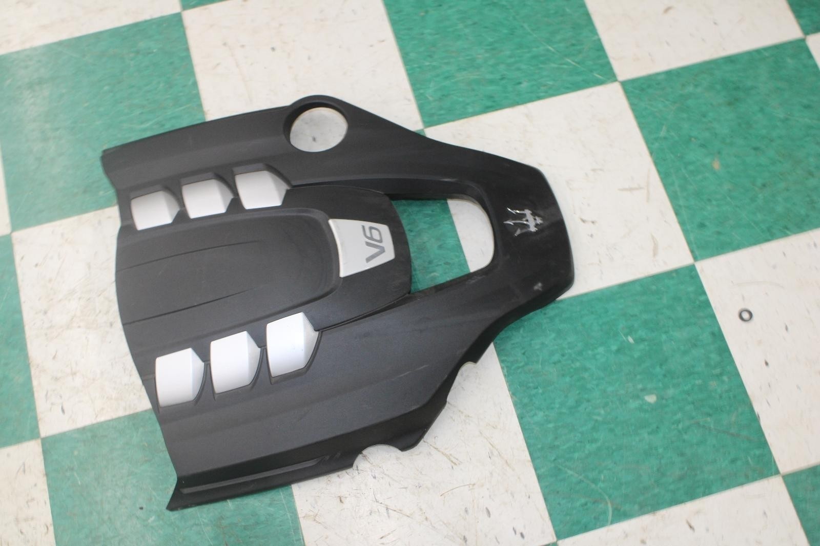 14-21 Ghibli 3.0L Motor Engine Bay Appearance Plastic Cover Panel OEM OE Factory
