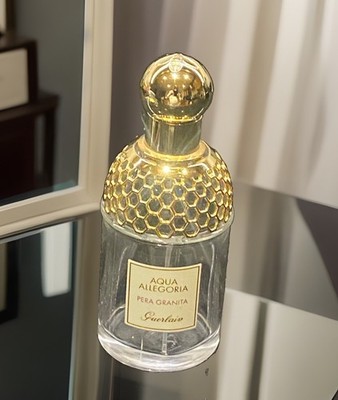 Guerlain Aqua Allegoria leere Parfum Flakons / Pera Granita Bee Honeycomb Flakon