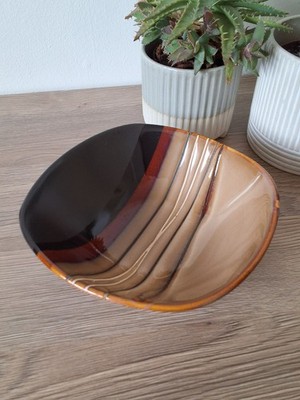 Home Trends Bazaar quadratischer Salatteller in braunem und hellbraunem Streifenmuster