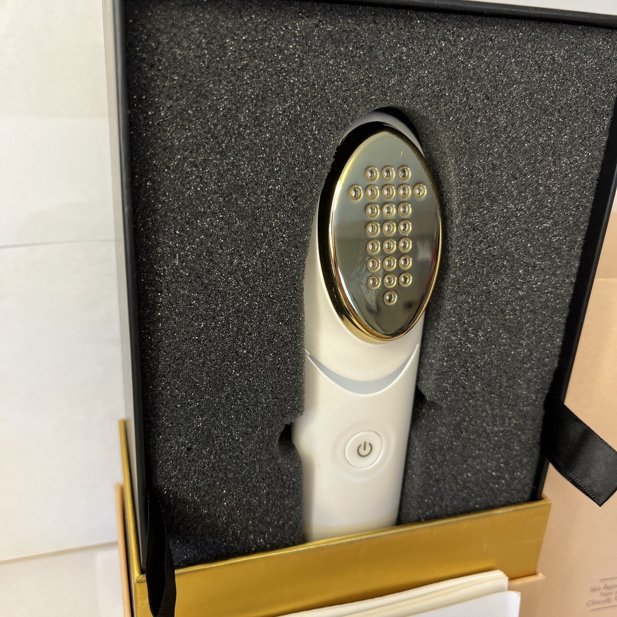 Avologi Eneo Advanced Skin Rejuvenation and Anti Aging Avologi Eneo Advanced Skin Rejuvenation and Anti Aging