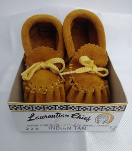 canadian moccasins laurentian chief