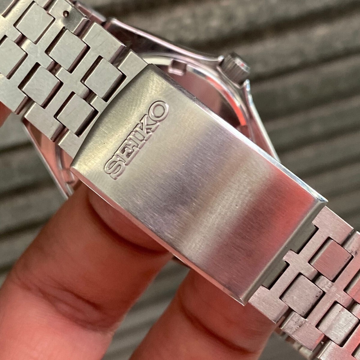 SEIKO セイコー シルバーウェーブ 6030-7040 クォーツ Rare Seiko Silverwave Quartz 6030-7040 Silver Dial Oak Style
