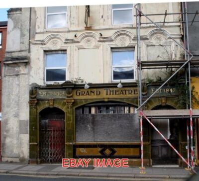 FOTO VERLASSENER PUB UNION STREET PLYMOUTH DIESER ALTE PUB DAS GROSSE THEATER IST RAU